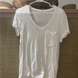 Lars Classic V-Neck Top